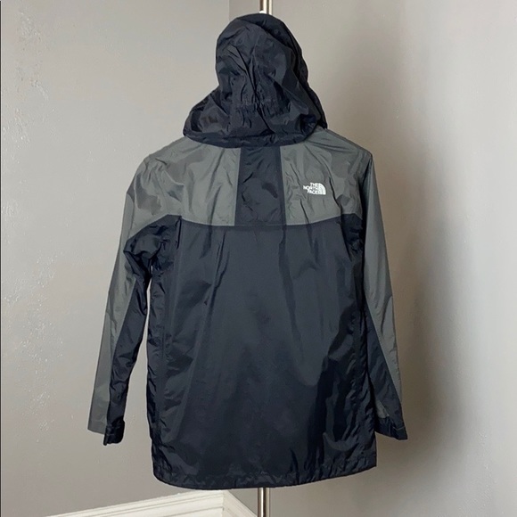The North Face #267 Boys Hyvent Hooded Jacket - Picture 6 of 7